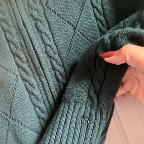 Aritzia Sunday Best Octavia zip up hoodie - Picture 5 of 6